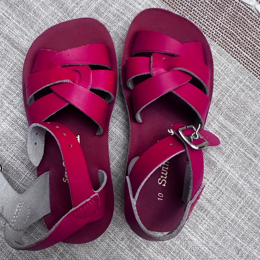 Stylish Kids Sandals in Red